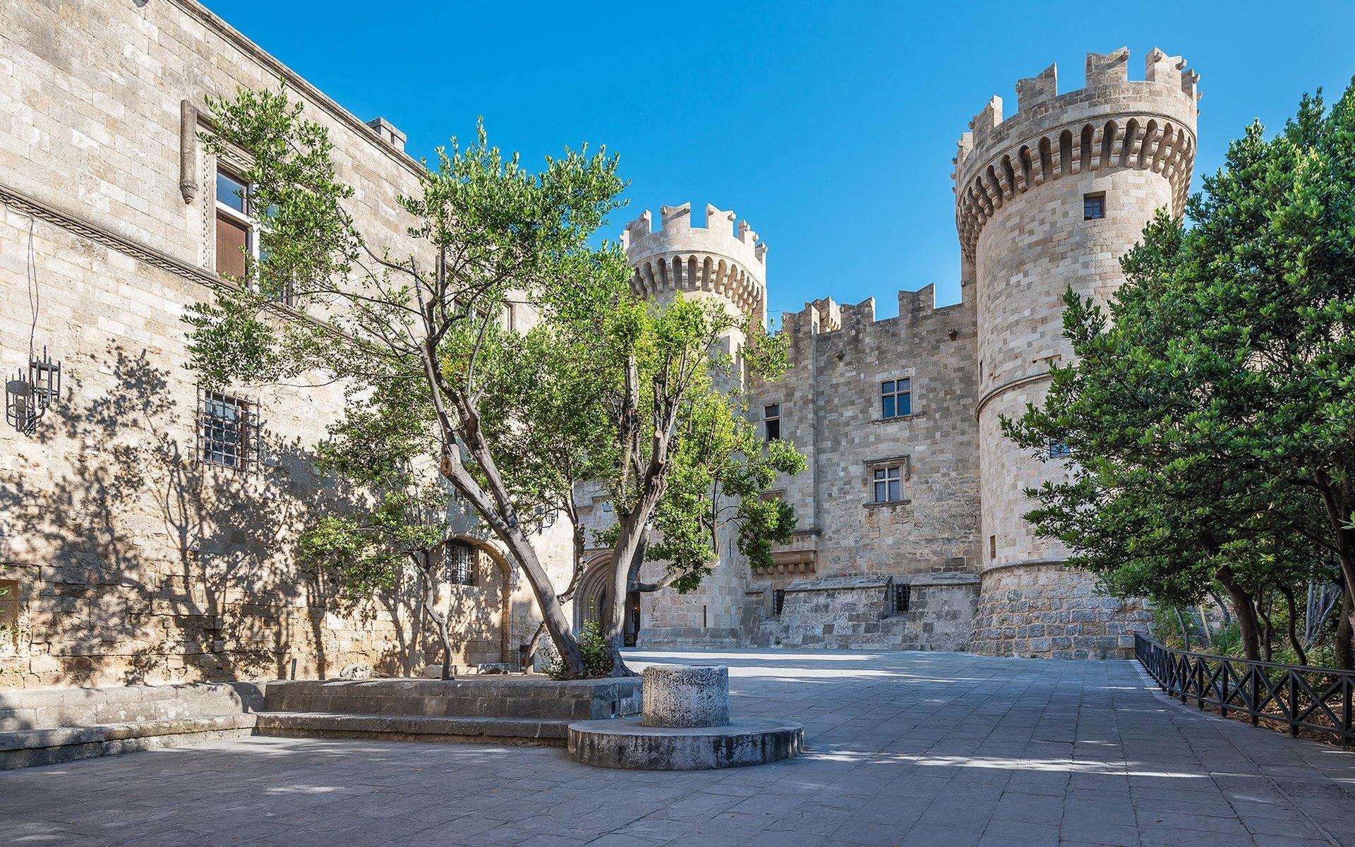 rhodes city walking tour